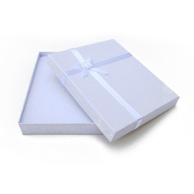 Jewelry gift box with bow and ribbon, 12x16cm, white. (SKU# JB12X16/WHT). Sold per pack of 4