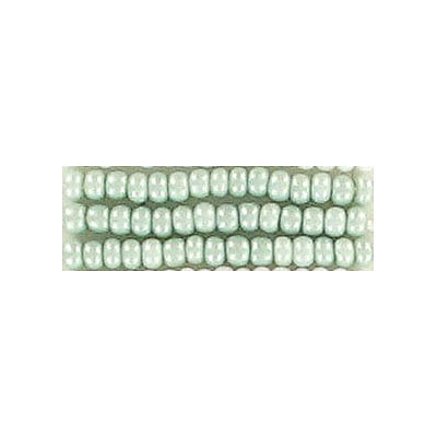 Perles de rocaille, craie, en vrac, vert clair doux, grandeur 10. Vendu en paquet de 500 grammes. (SKU# GBCS10L/23400)