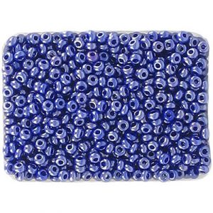 Perles de rocaille, en vrac, bleu opaque lustré naturel, grandeur 10. Vendu en paquet de 250 grammes. (SKU# GBR10L/38060)