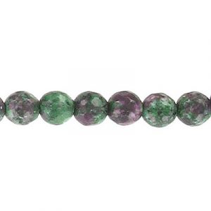 Billes semi-précieuses à facettes, 6mm, zoisite rubis, corde de 16 pouces. Vendu en paquet de 1 corde(s). (SKU# SPBD6MMF/RZ)