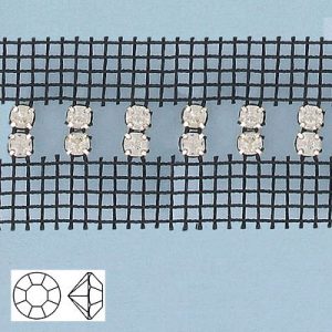 Galon pierres du Rhin, 2 rangs, saut 2, filet noir, cristal brillant. La commande minimum est de 1 metre. (SKU# RBM270B2N101B)