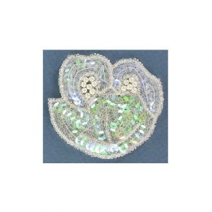 Appliques en paillettes, fleur avec feuilles, cristal aurore boréale, 6x6cm (2.5"x2.5"). Vendu en paquet de 6. (SKU# SMTT31139/CIR)